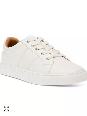 Dolce Vita Asterly Sneakers in Off-White, size 8.5